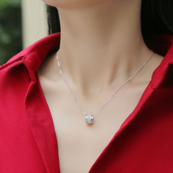 woman wearing eternal circle of serenity moissanite necklace